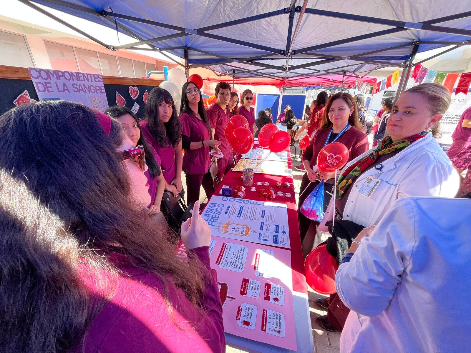 Hospital Regional de Arica realizó feria educativa para promover la donación voluntaria de sangre
