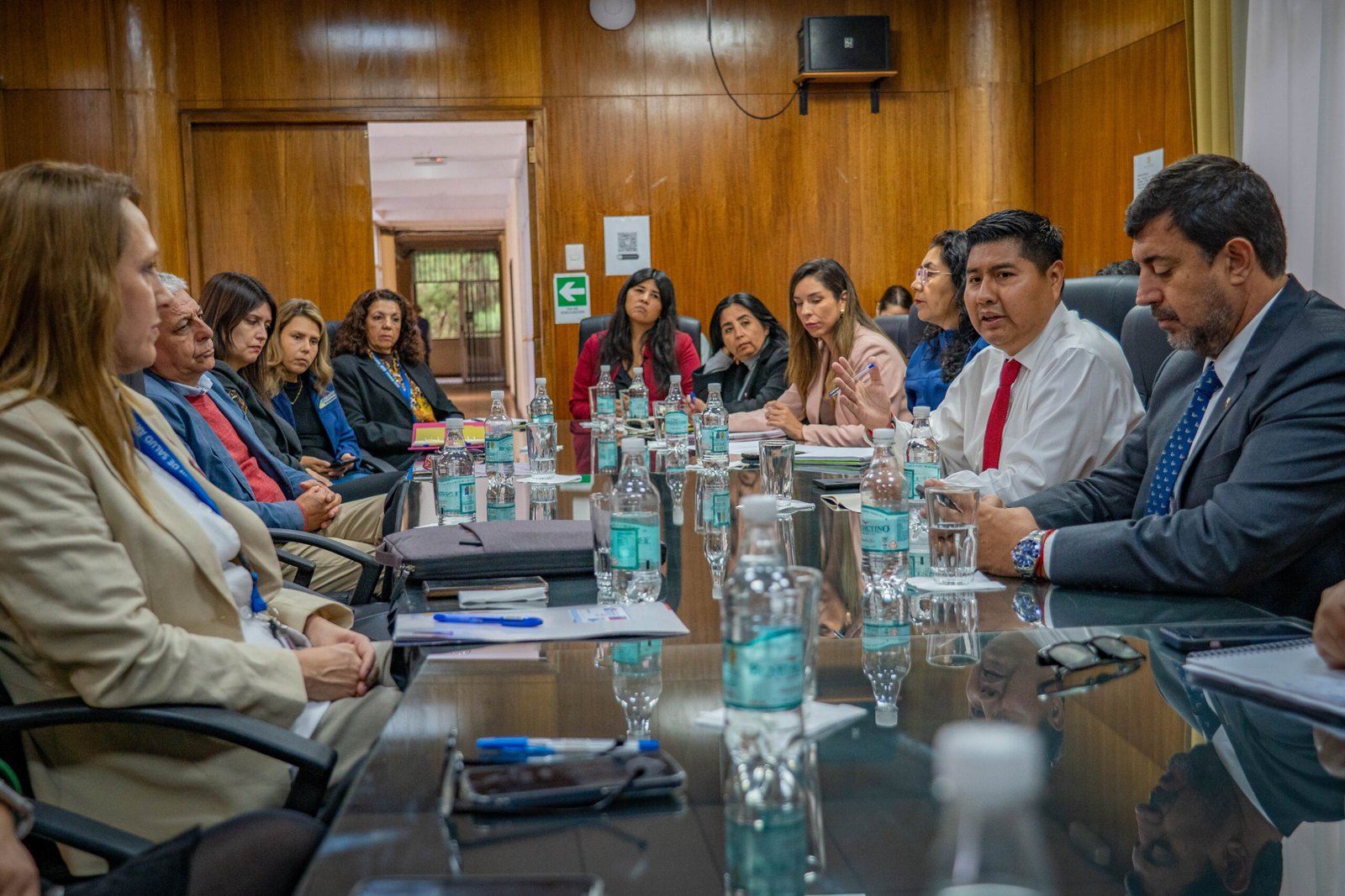 Autoridades conforman mesa intersectorial de emergencia por salud mental en Arica y Parinacota