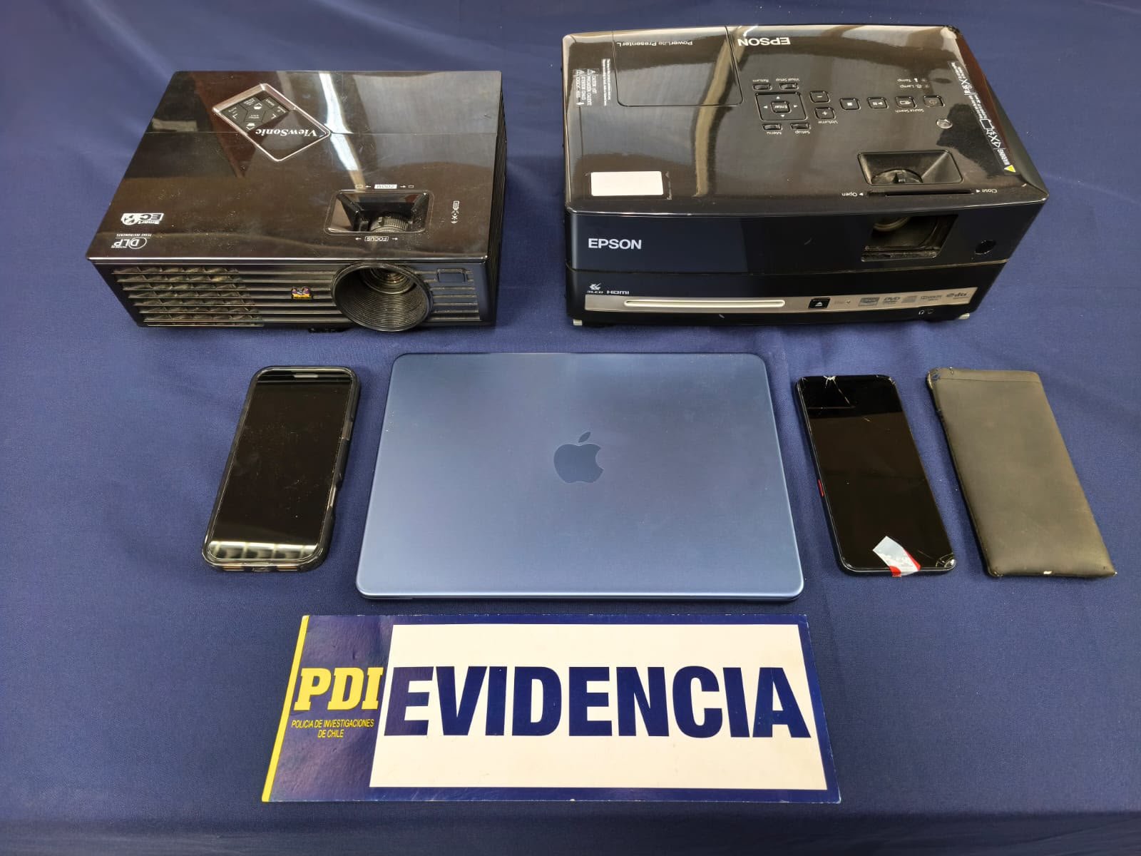 Detienen a imputado por robo en oficina del centro de Arica: incautaron especies sustraídas y más de un kilo de cannabis sativa