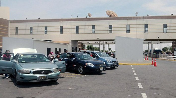 Licitación internacional renovará la flota de taxis chilenos que operan entre Arica y Tacna