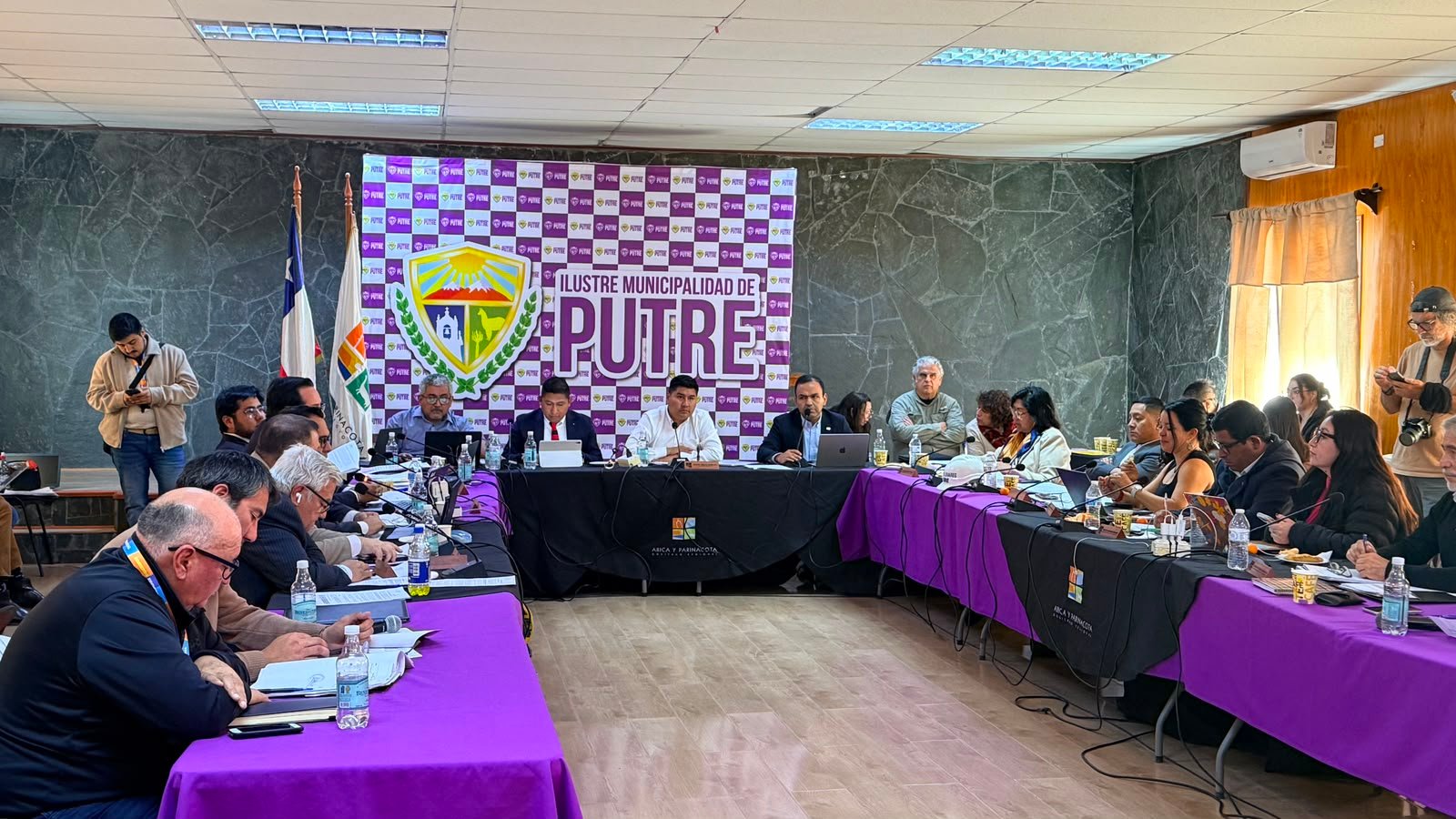 CORE aprobó iniciativas para infraestructura comunitaria y complejo deportivo de Putre